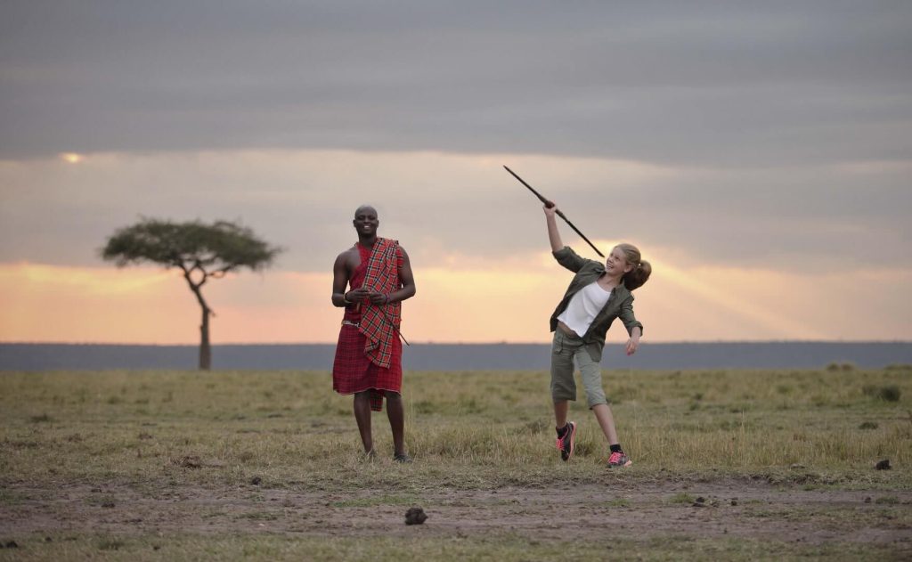 Elephant Pepper Camp - Spear throwing Szenisch Africa Safaris & Expeditions