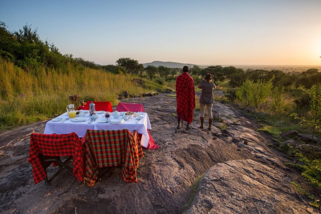 SerengetiPioneer - Bush Szenisch Africa Safaris & Expeditions Breakfast